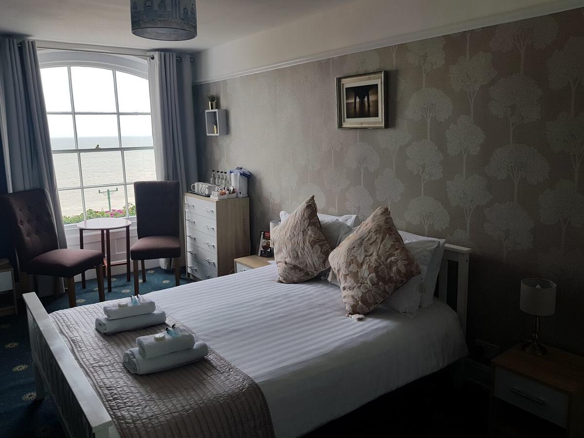 Waterfront Hotel Deal Eksteriør billede