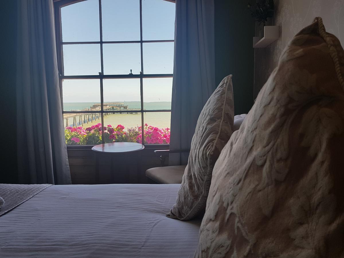 Waterfront Hotel Deal Eksteriør billede